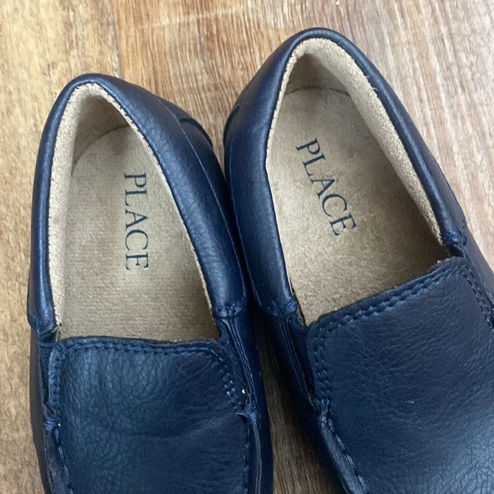 The Children’s place navy blue slip on loafers with non marking sole size 6